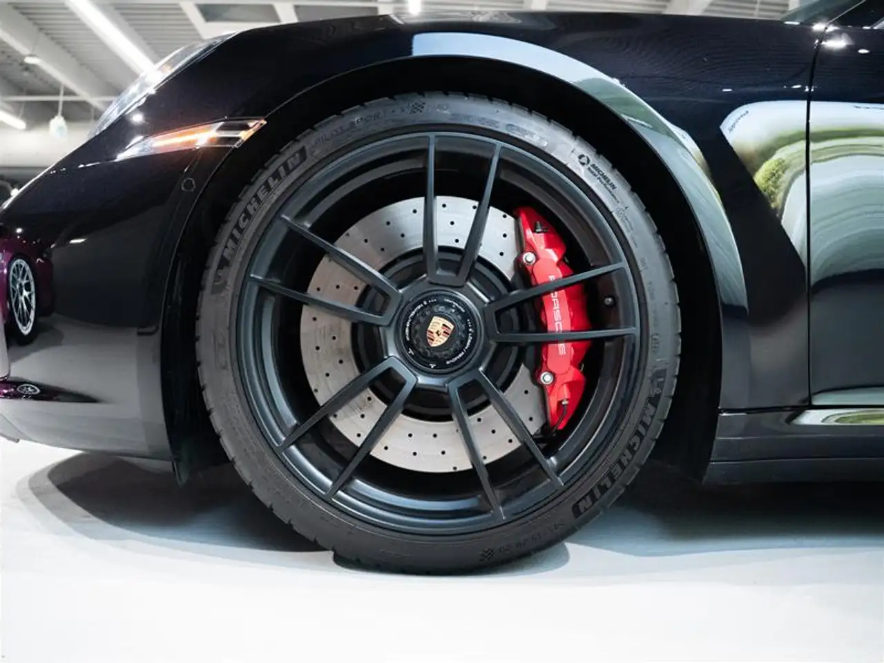 Porsche 911 - Image 13