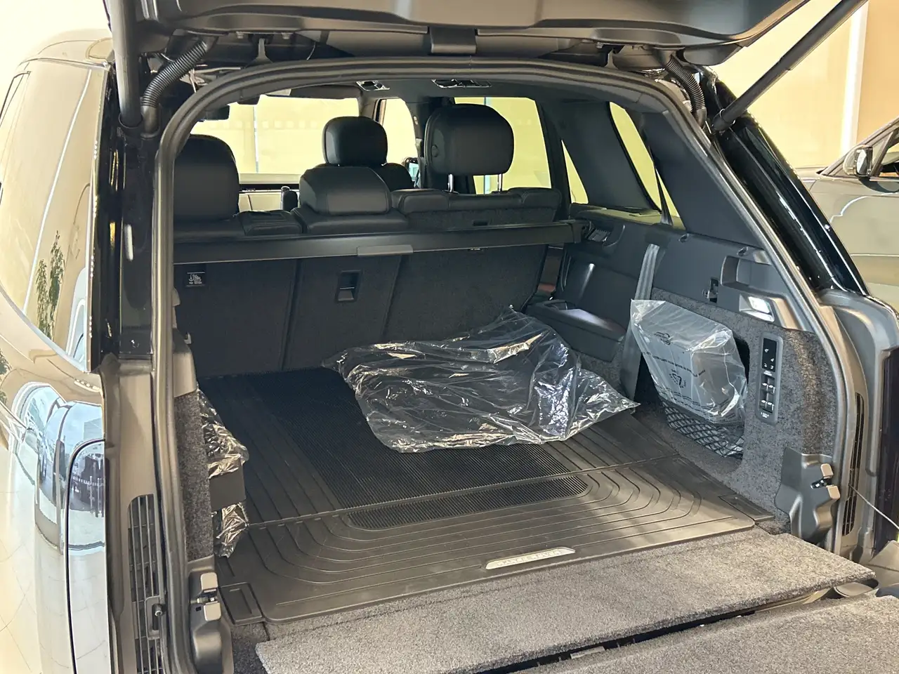 Land Rover Range Rover - Image 19