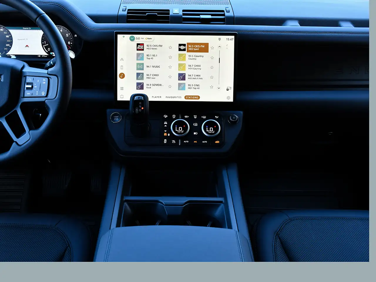 Land Rover Defender - Image 27