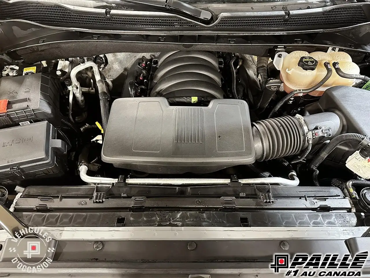 Chevrolet Silverado 1500 - Image 9
