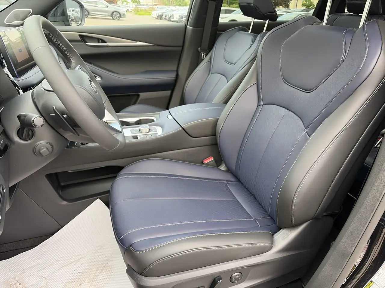 Infiniti QX60 - Image 19