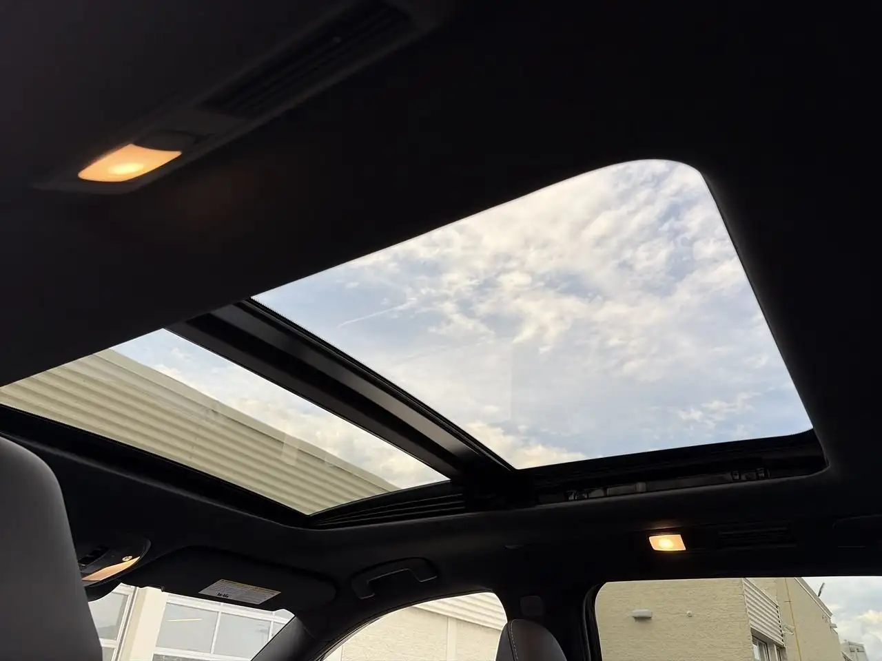 Infiniti QX60 - Image 29