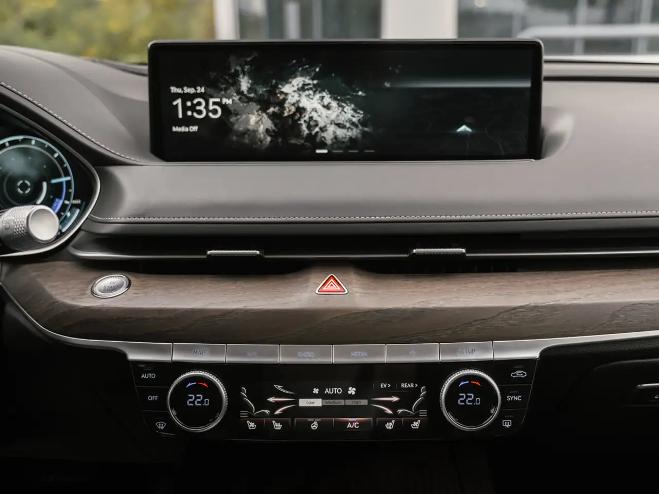 Genesis G80 - Image 15