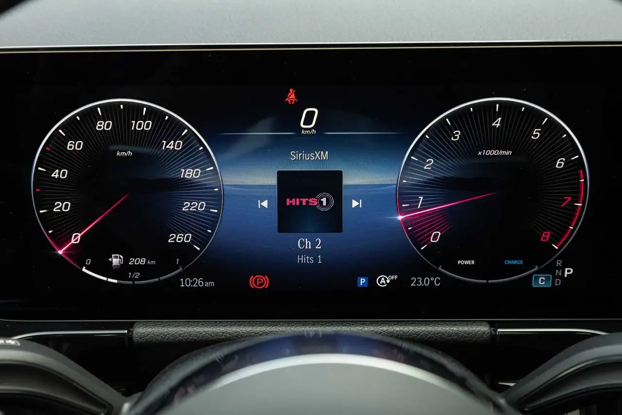 Mercedes-Benz GLA - Image 14
