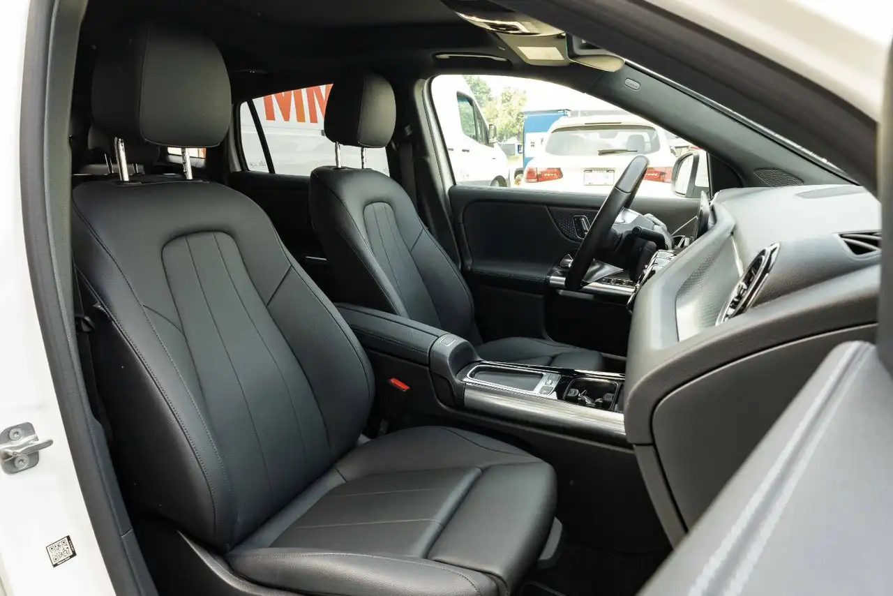 Mercedes-Benz GLA - Image 19