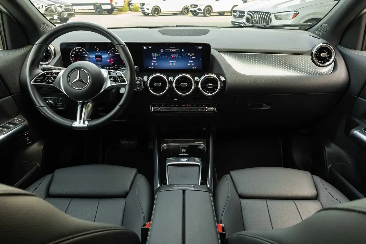 Mercedes-Benz GLA - Image 18