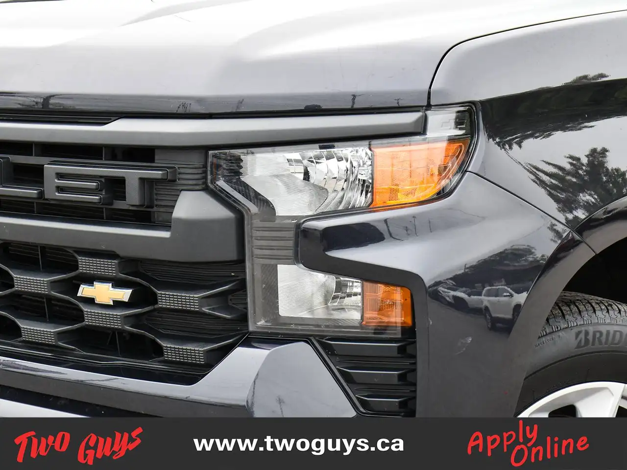 Chevrolet Silverado 1500 - Image 2