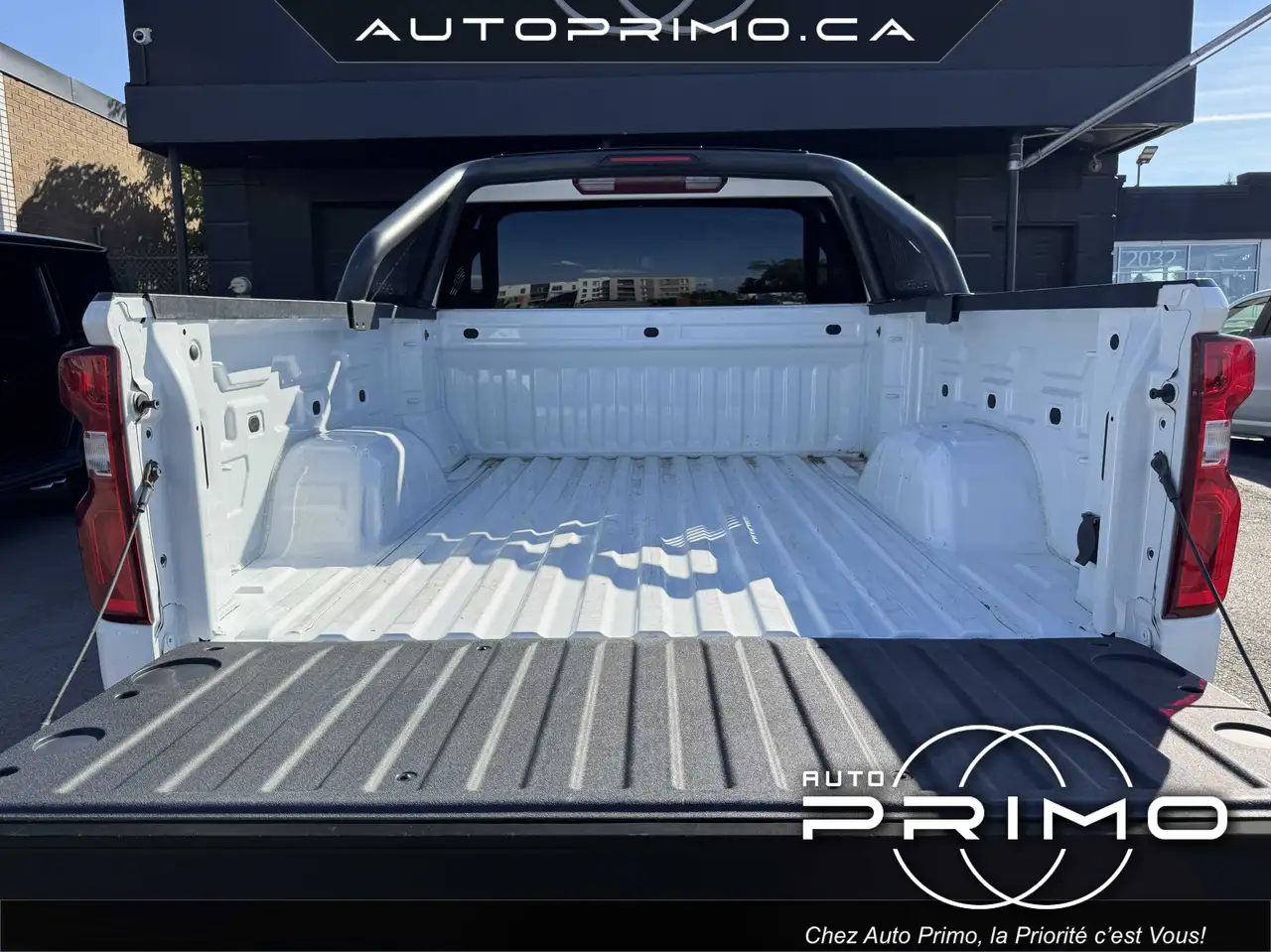 Chevrolet Silverado 1500 - Image 8