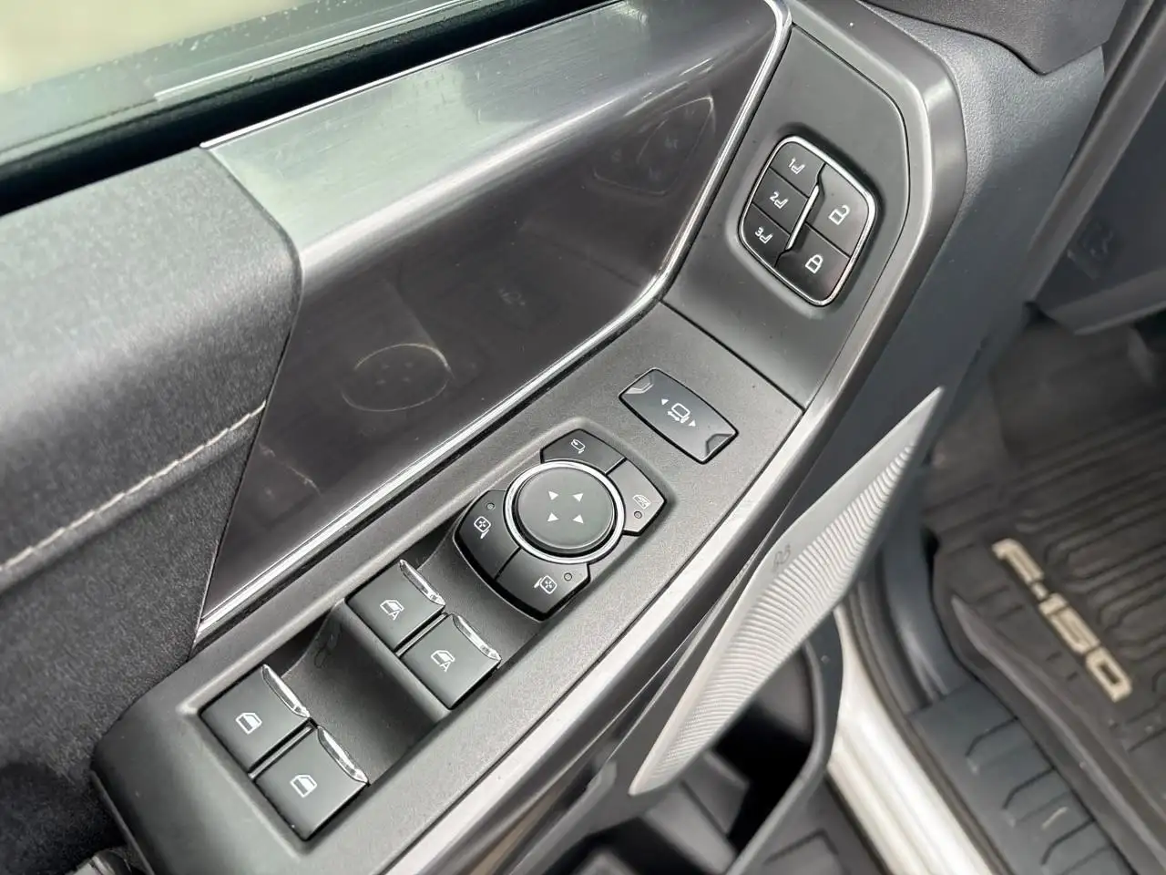 Ford F-150 - Image 15