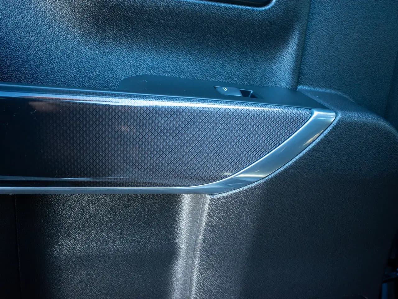 Chevrolet Silverado 1500 - Image 35