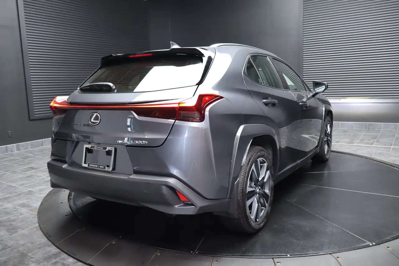 Lexus UX - Image 3