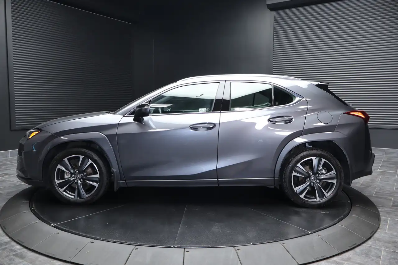Lexus UX - Image 7