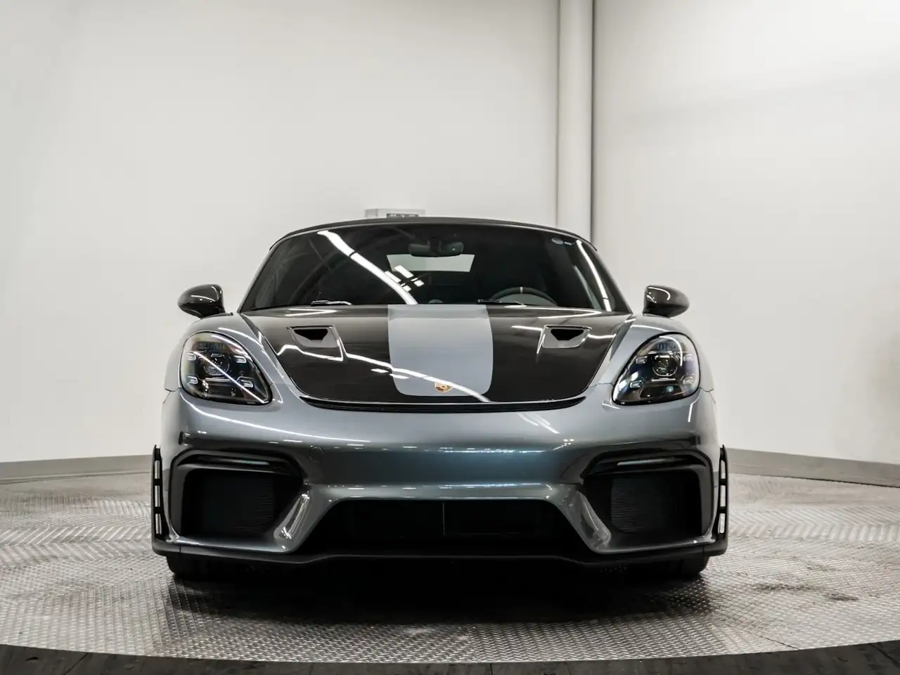 Porsche 718 Spyder - Image 8