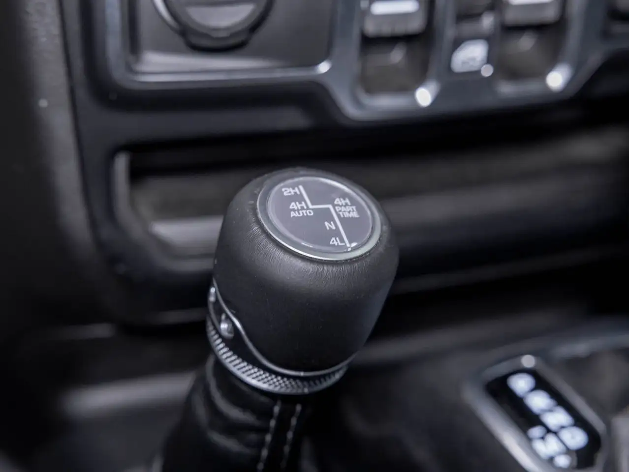 Jeep Wrangler - Image 24