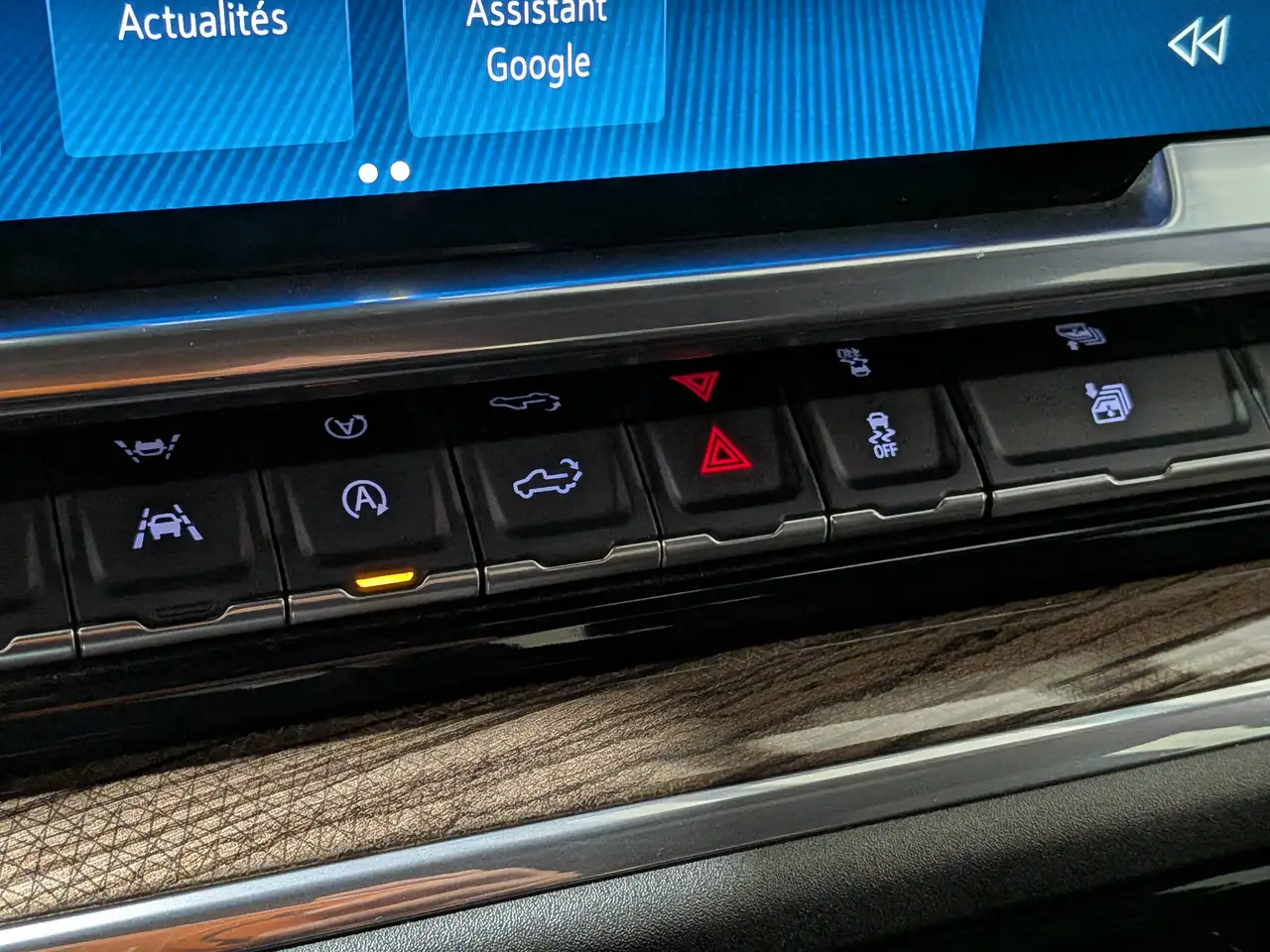 Chevrolet Silverado 1500 - Image 28