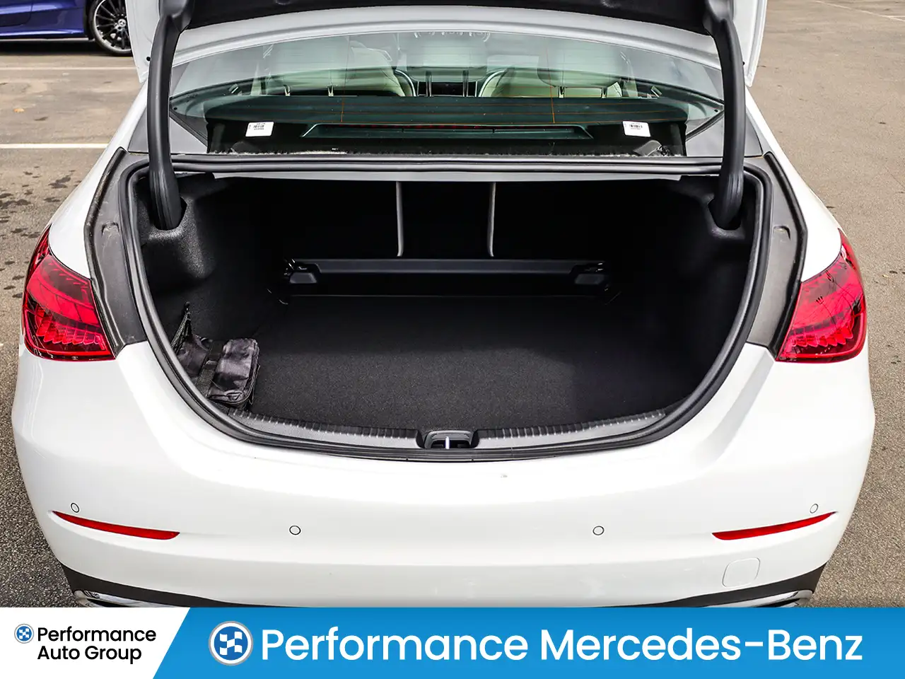 Mercedes-Benz C-Class - Image 7