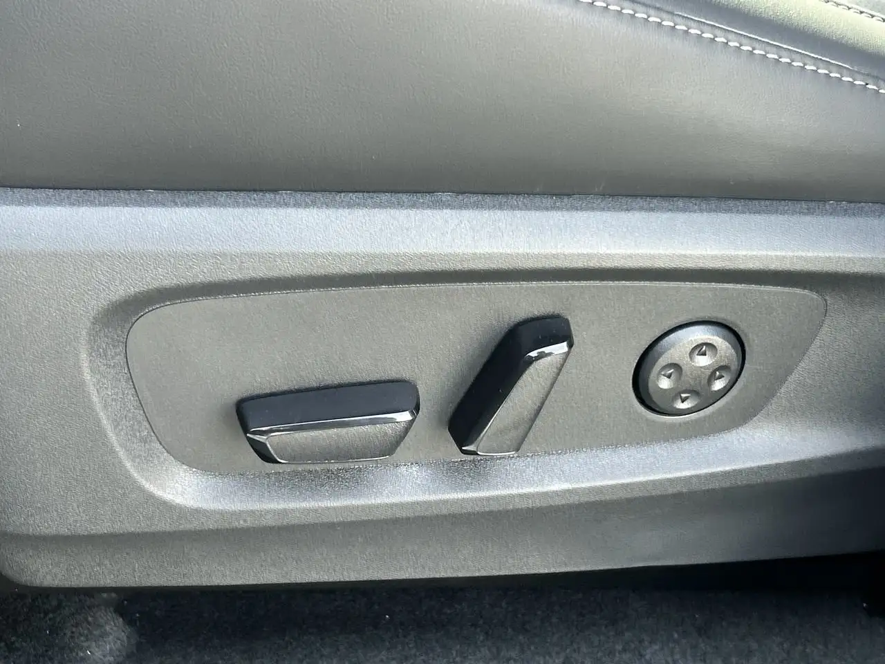 Infiniti QX60 - Image 20