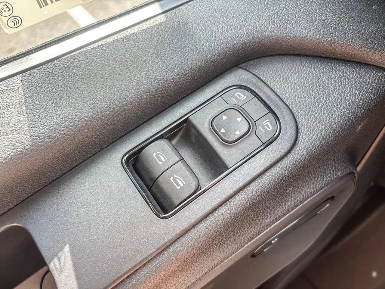 Mercedes-Benz Sprinter - Image 20