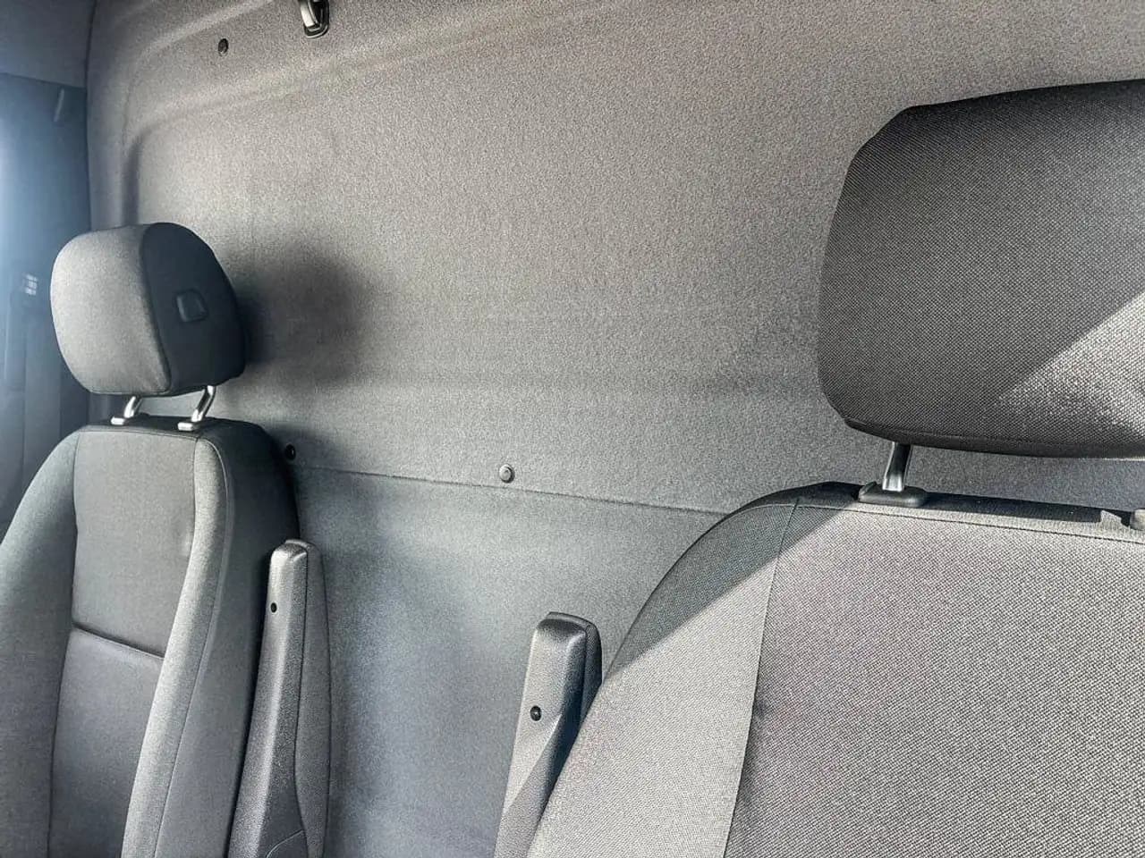 Mercedes-Benz Sprinter - Image 12