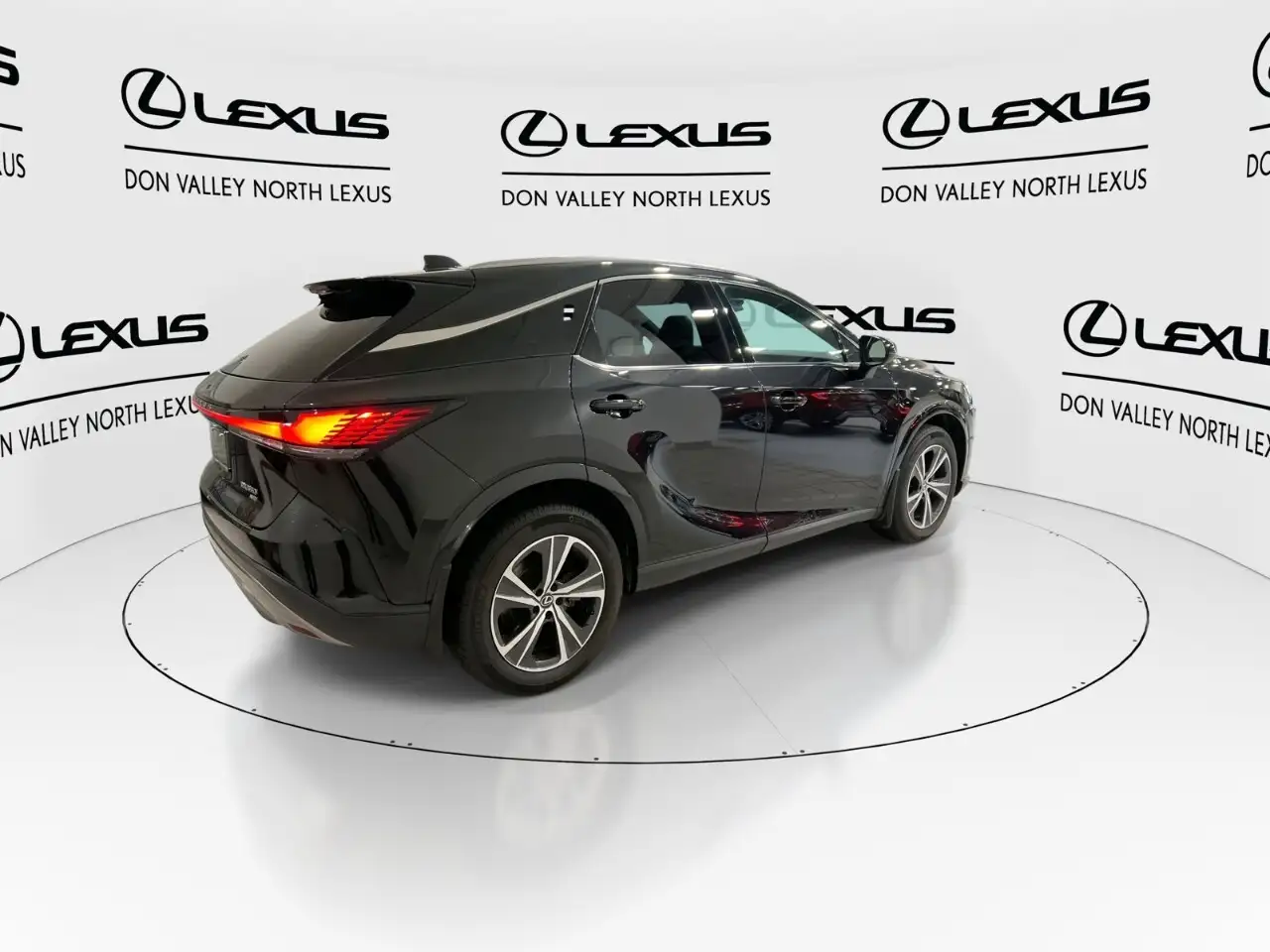 Lexus RX - Image 8