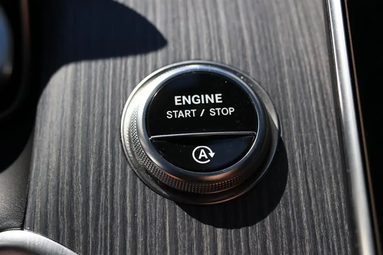 Mercedes-Benz GLC - Image 14