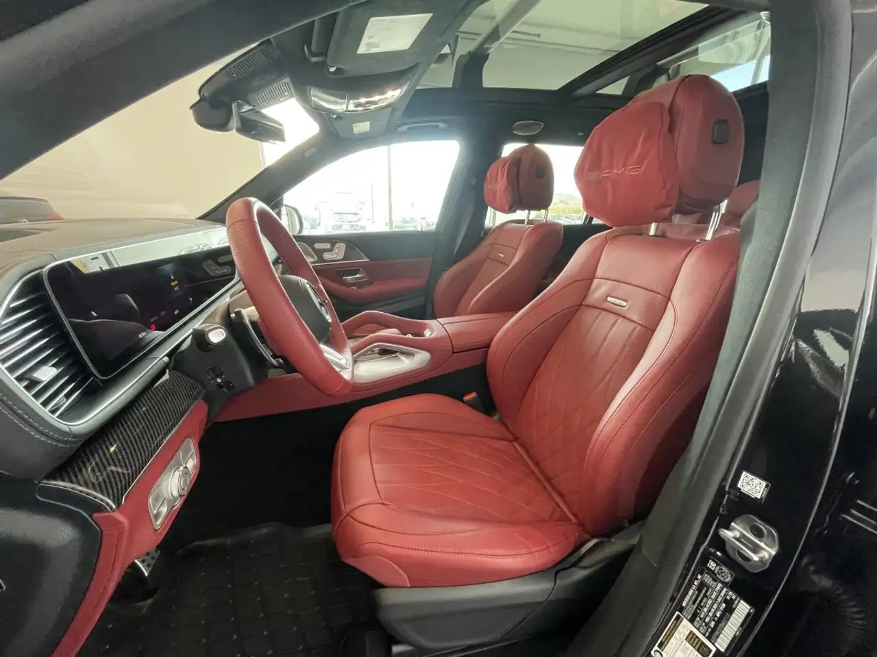Mercedes-Benz GLS - Image 12