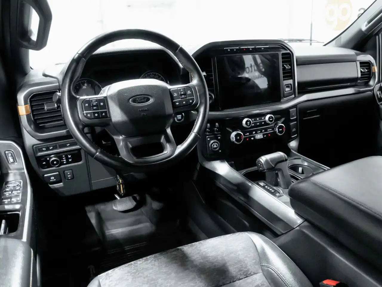 Ford F-150 - Image 18