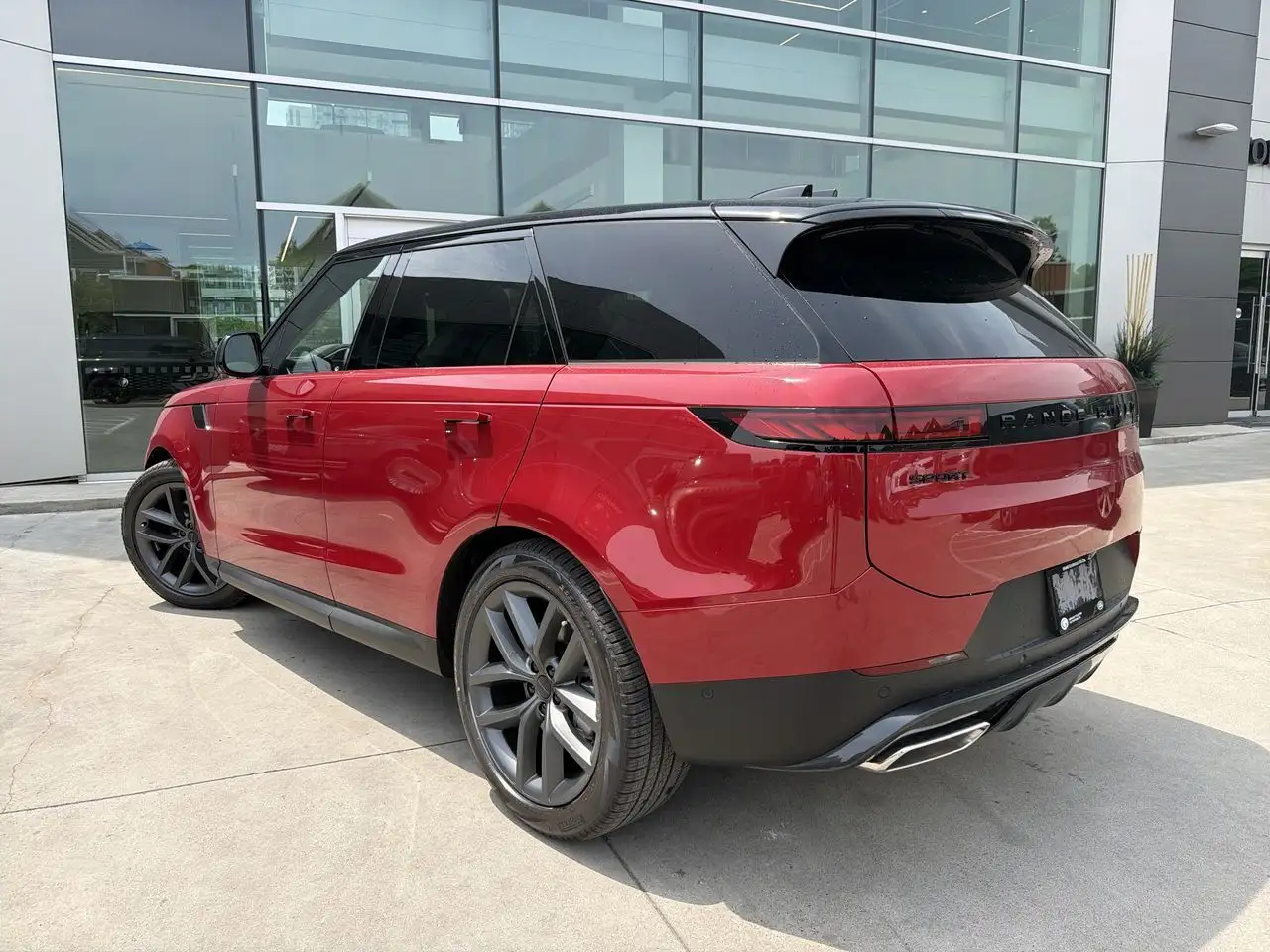 Land Rover Range Rover Sport - Image 6