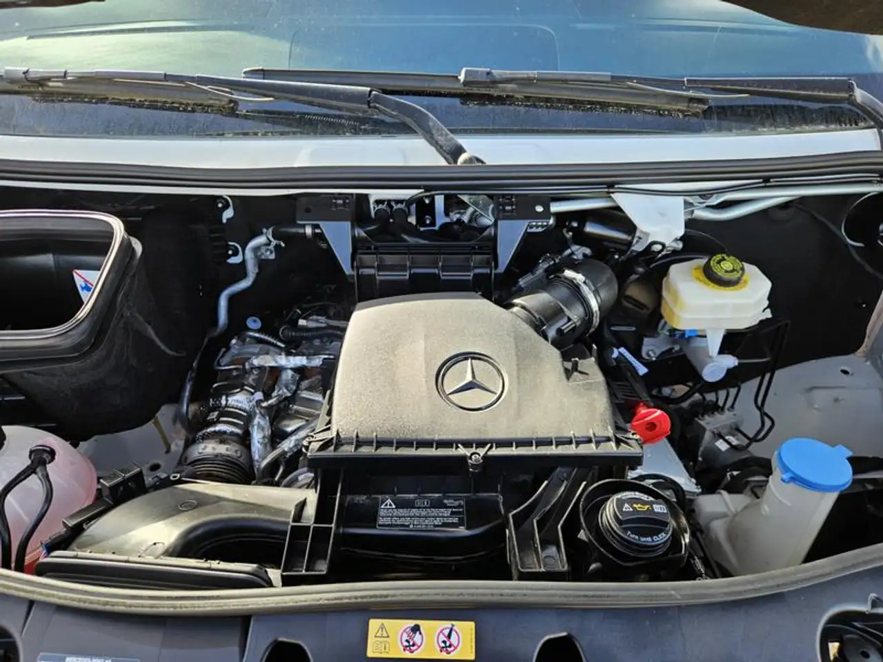 Mercedes-Benz Sprinter - Image 12