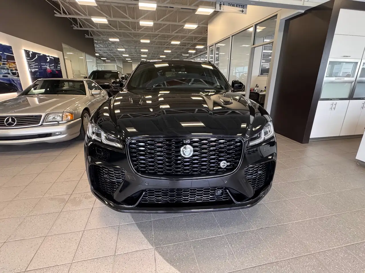 Jaguar F-Pace - Image 8