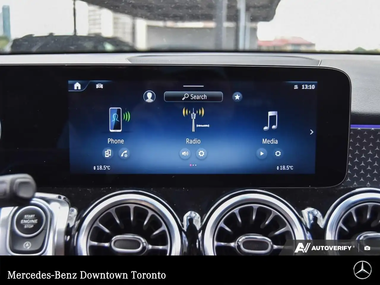 Mercedes-Benz GLB - Image 14