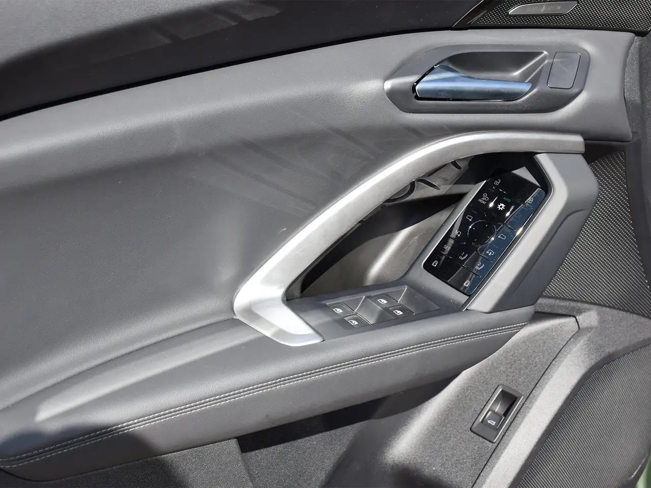 Audi Q5 - Image 11
