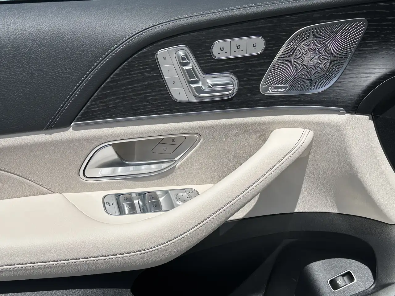 Mercedes-Benz GLE - Image 10