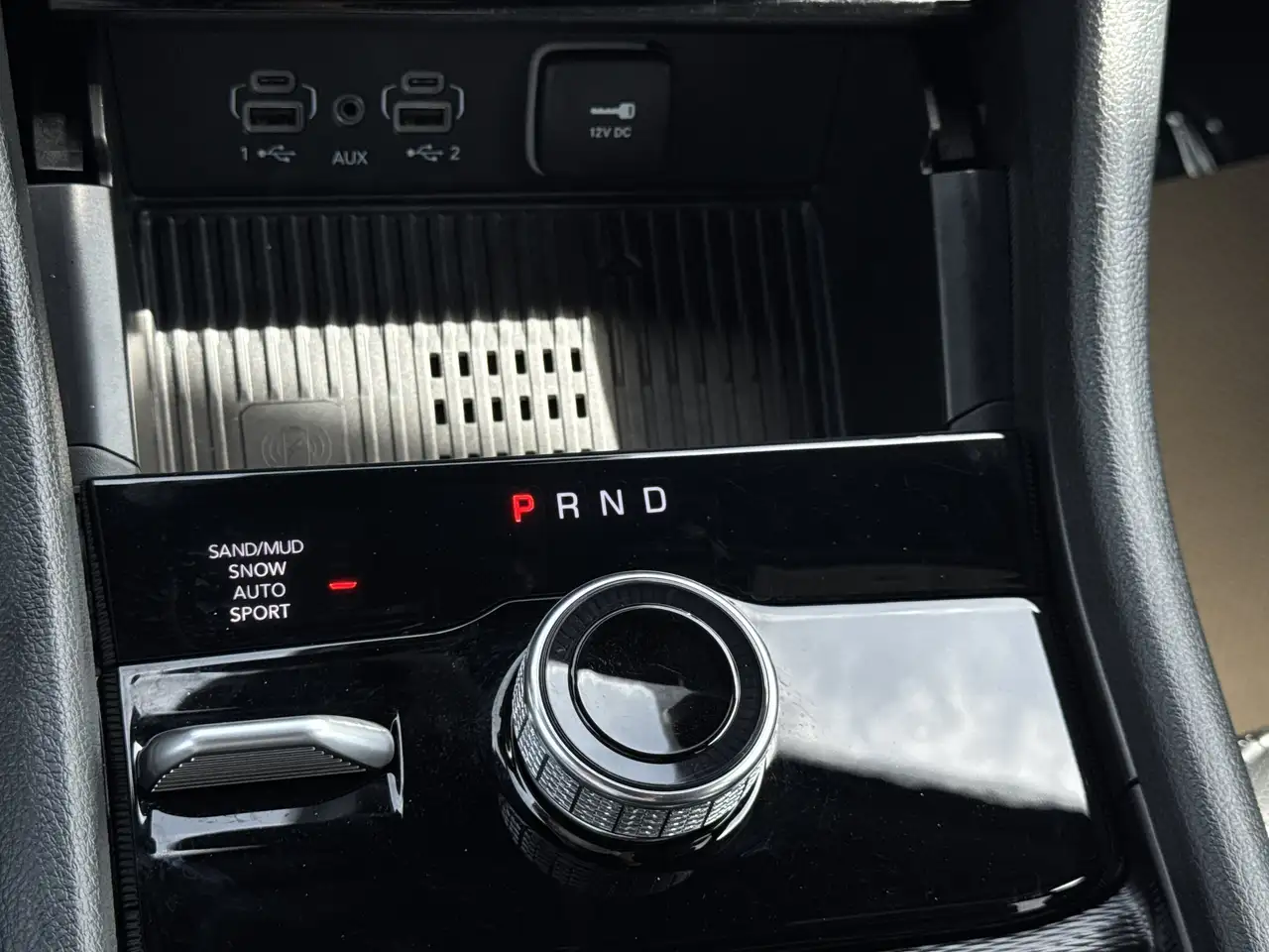Jeep Grand Cherokee - Image 30