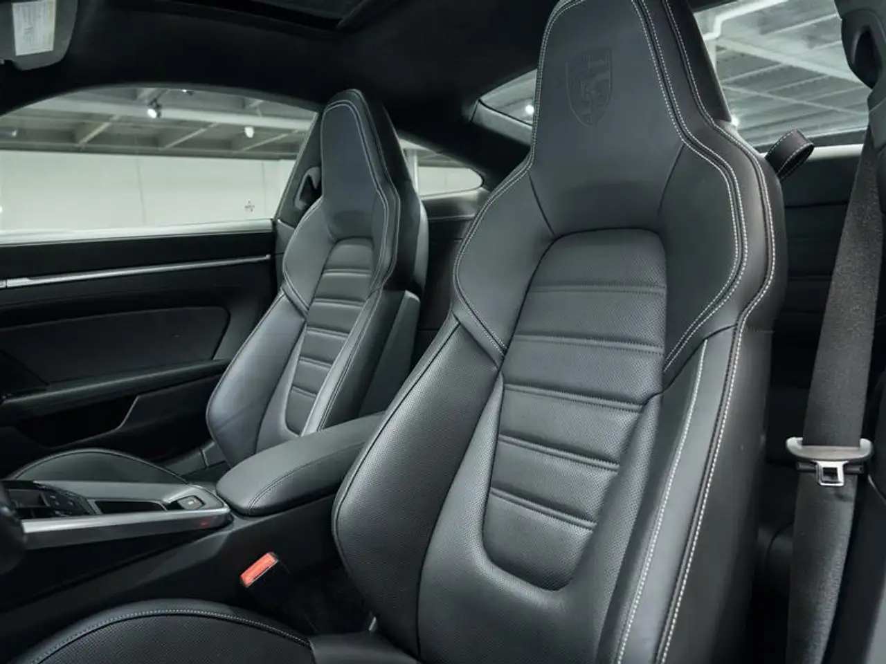 Porsche 911 - Image 20