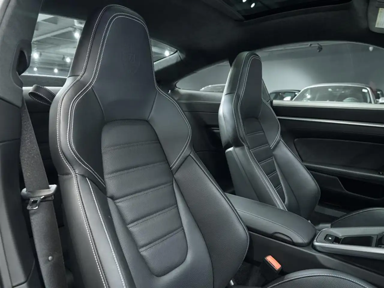 Porsche 911 - Image 23
