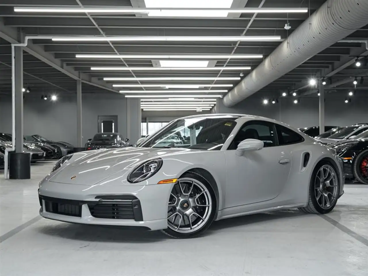 Porsche 911 - Image 1