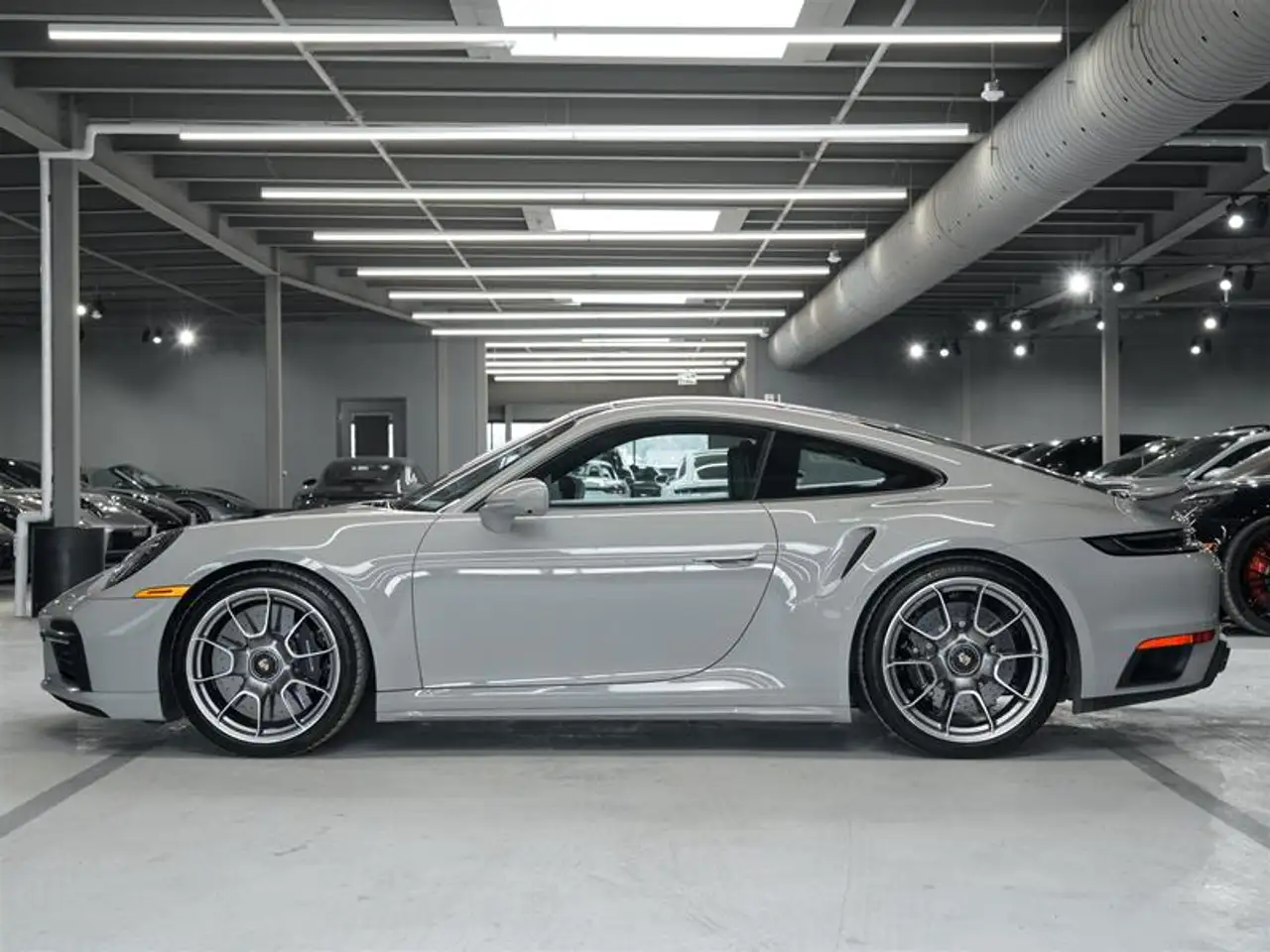 Porsche 911 - Image 2