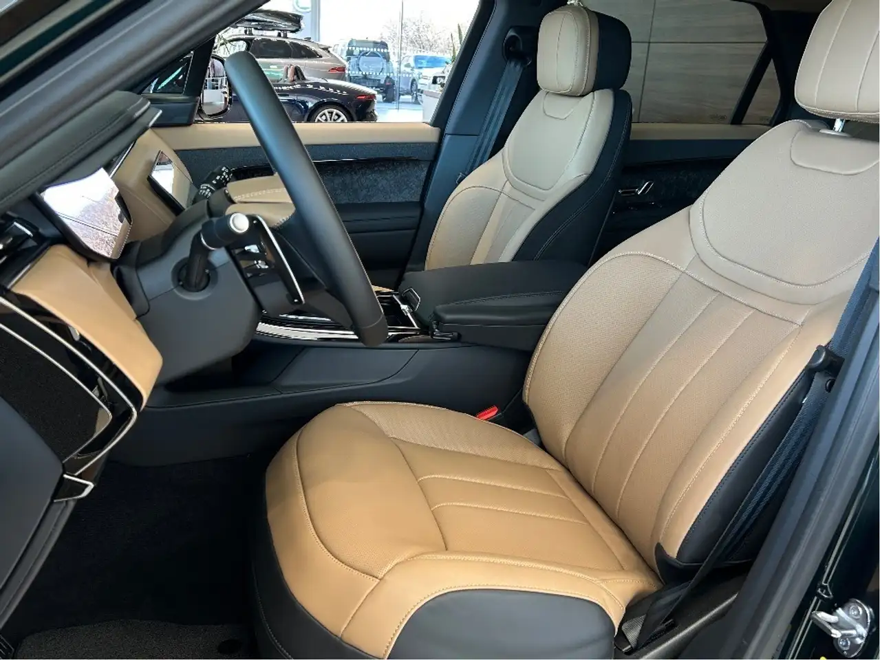 Land Rover Range Rover Sport - Image 11