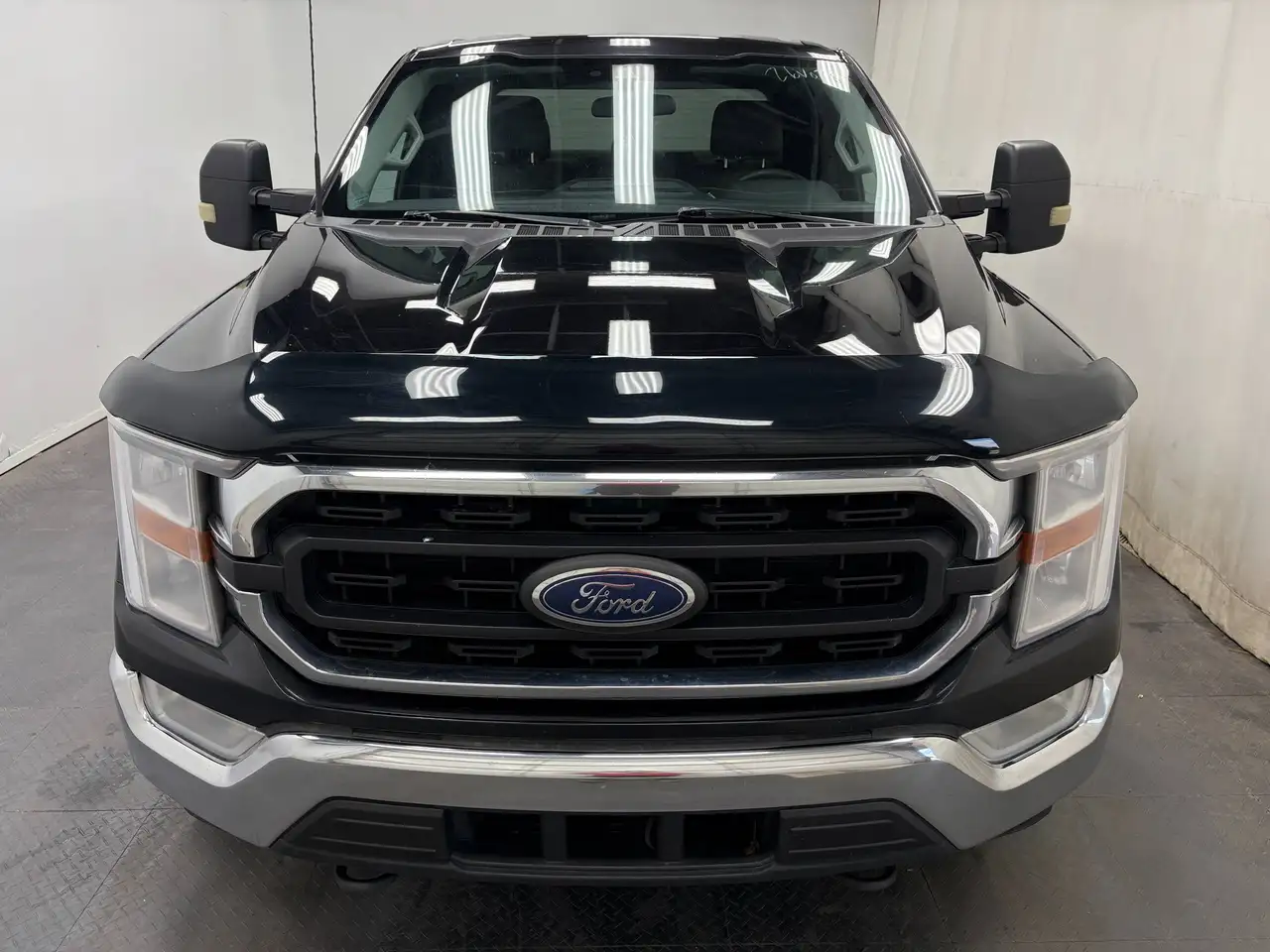 Ford F-150 - Image 17