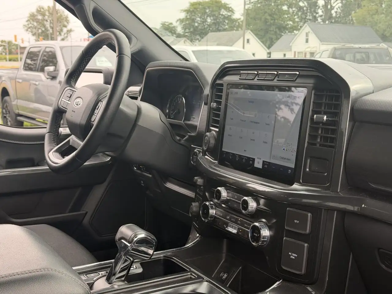 Ford F-150 - Image 13