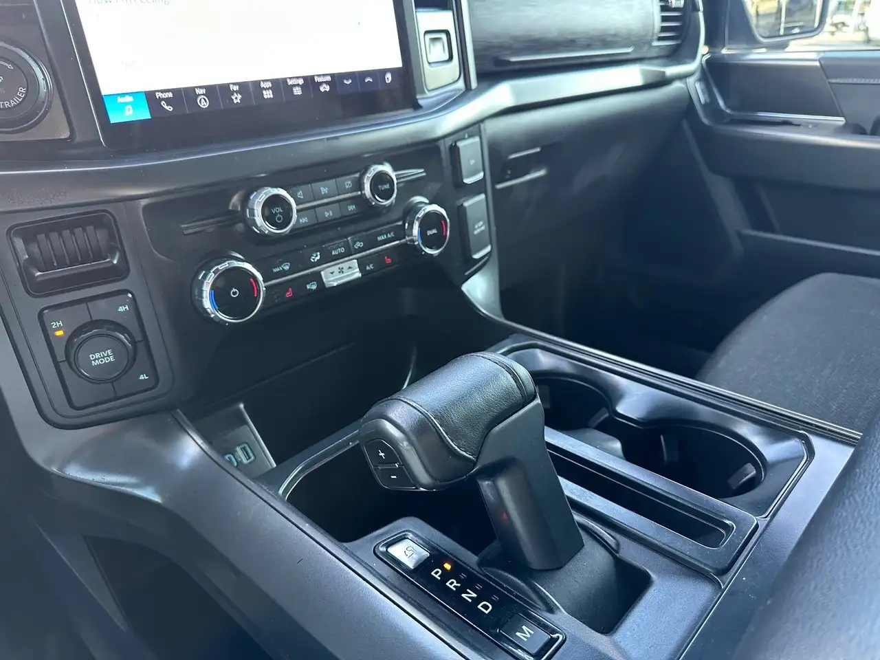 Ford F-150 - Image 12