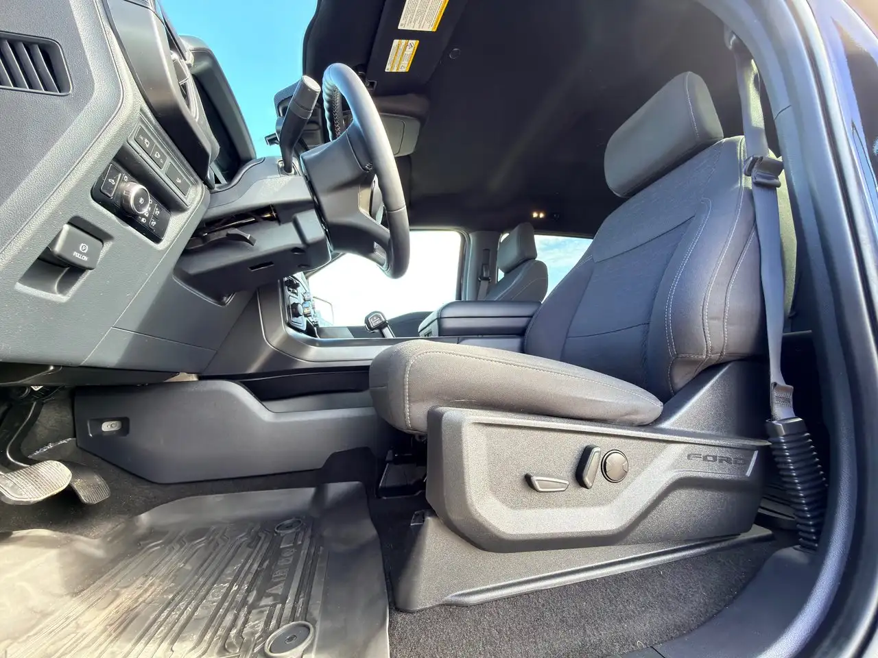Ford F-150 - Image 18