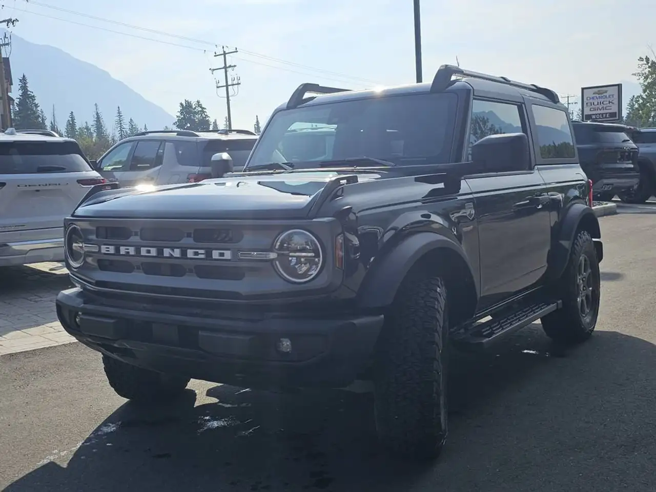Ford Bronco - Image 4