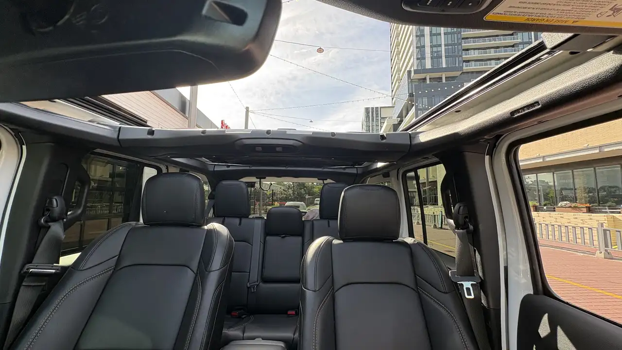 Jeep Wrangler - Image 8