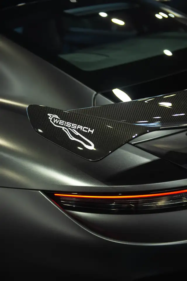 Porsche Taycan - Image 5