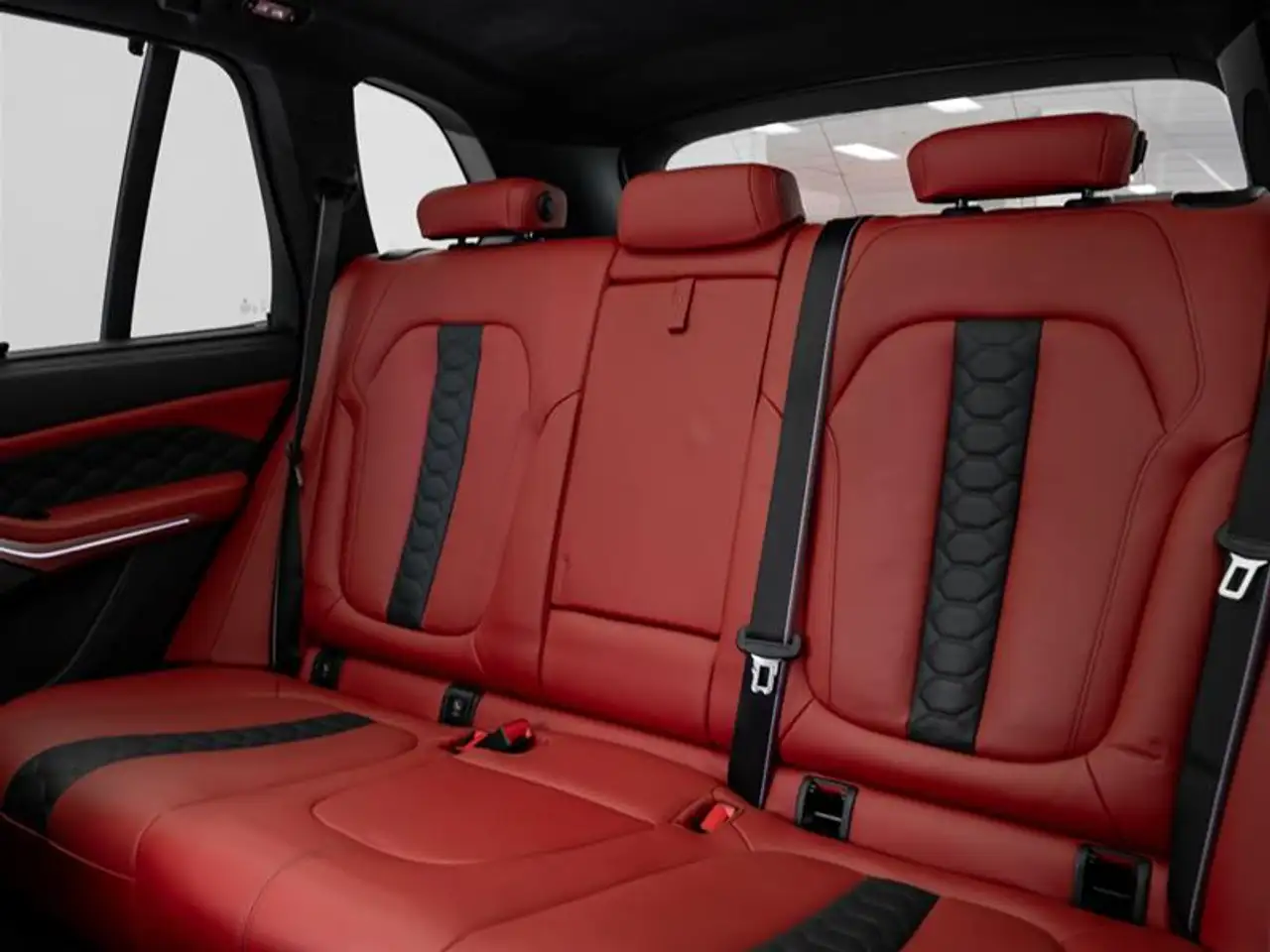 BMW X5 M - Image 8