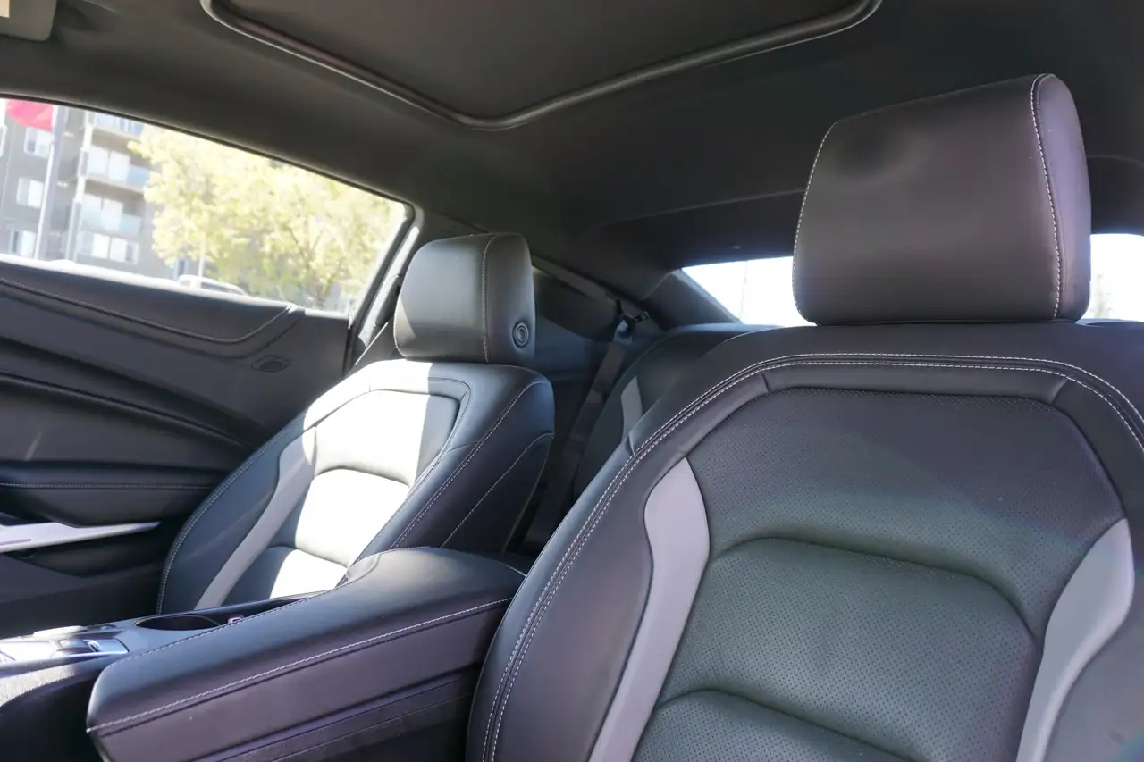 Chevrolet Camaro - Image 14