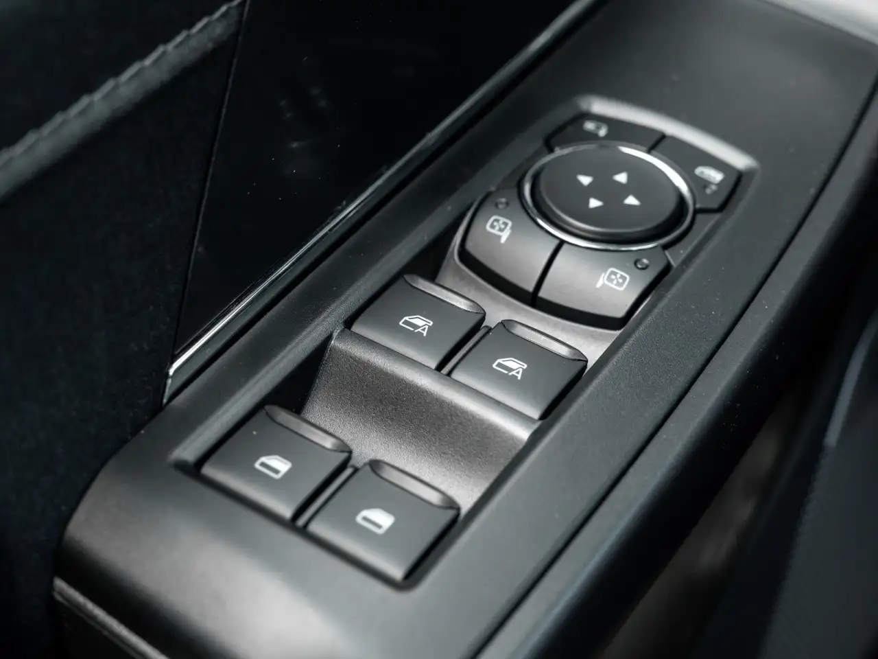 Ford F-150 - Image 21