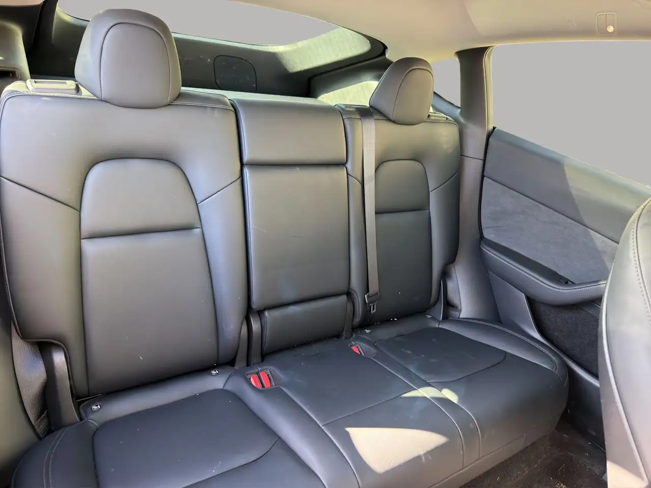 Tesla Model Y - Image 39